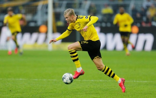 王燊超：后点射门进球是我的特点，队里每个人都是被需要的（王燊超：后点抢射是我的招牌，全队每个人都不可或缺）