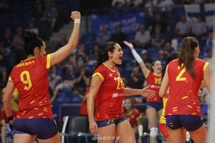 曼晚：卡塞米罗离队传闻不断升温，阿莫林想引入加拉格尔（曼晚：卡塞米罗离队风声愈浓，阿莫林有意引进加拉格尔）