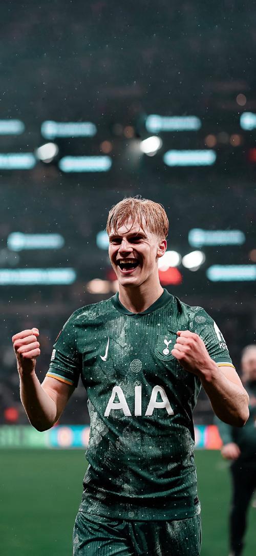 曼晚：斯通斯本轮联赛有望复出，鲍伯、多库预计明年1月回归（曼彻斯特晚报：斯通斯有望赶上本轮联赛，鲍伯与多库预计明年1月复出）