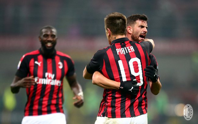 这个赛季还能挽回么？科林斯：当然，只要我们团结一心（这个赛季还有机会吗？科林斯：当然，只要我们齐心协力）