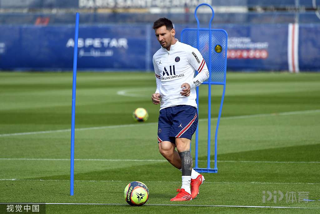 帕克：曼联买拉门斯是质的提升，跟奥纳纳相比他太像个门将了（帕克称曼联若签下拉门斯将完成质变 相较奥纳纳他更像真正的门将）